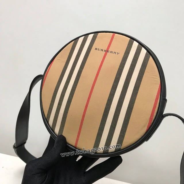 Burberry專櫃經典格紋條紋圓餅迷你包 巴寶莉圓餅最新斜背包 yxb1515